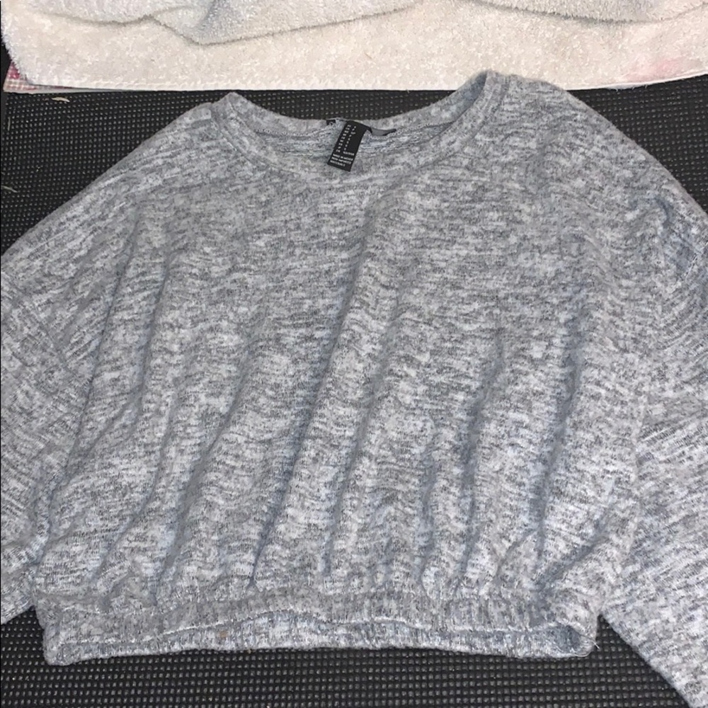 Forever 21 cropped long sleeve